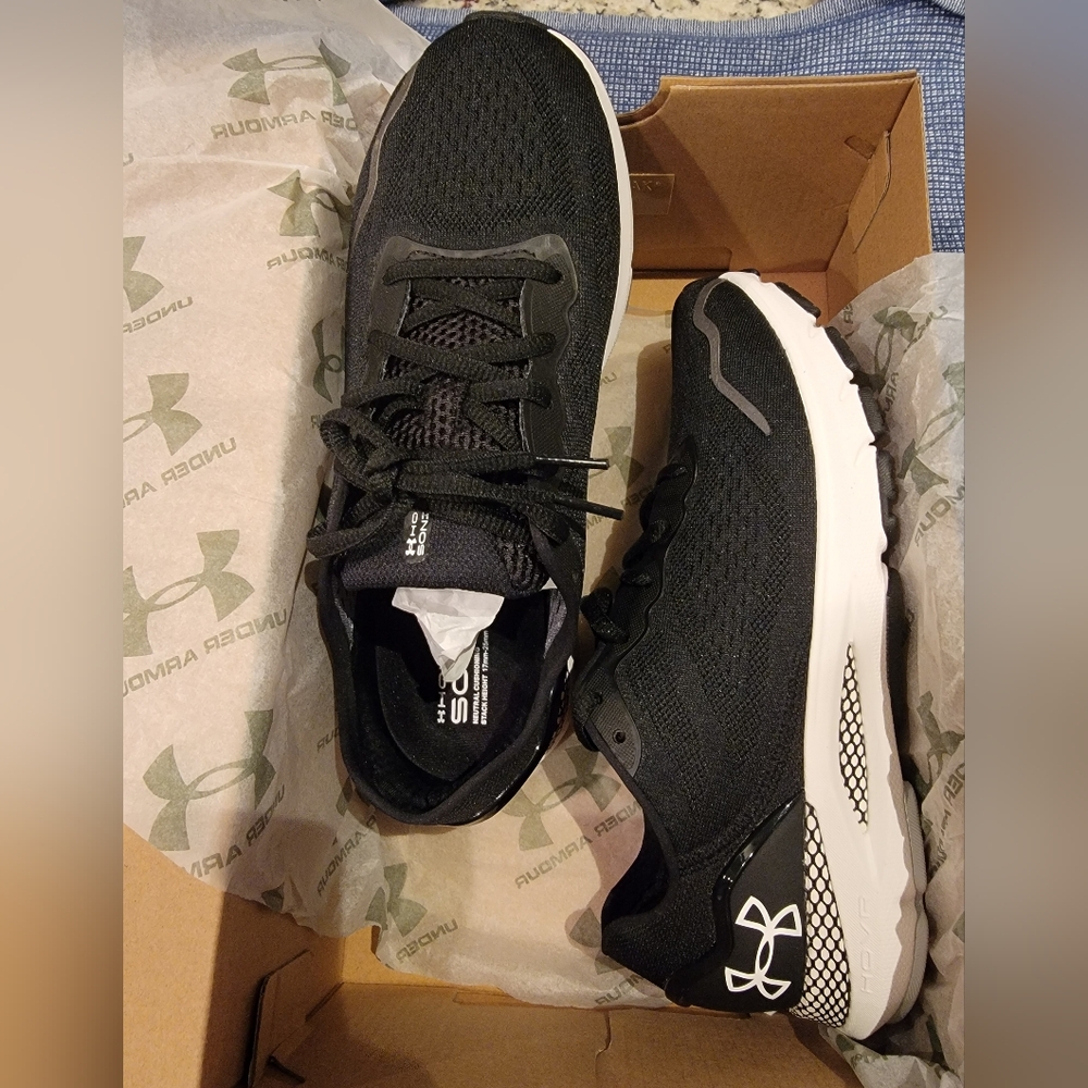 Women's UA HOVR Sonic 6 Running Shoes